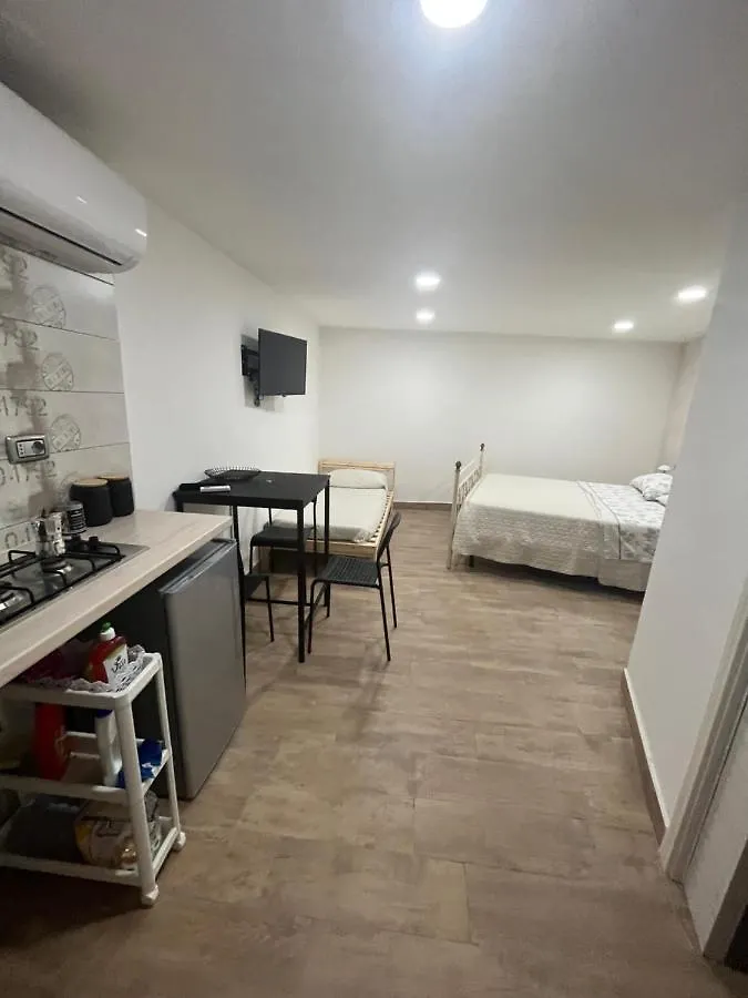 Maison Cresh Naples Italie